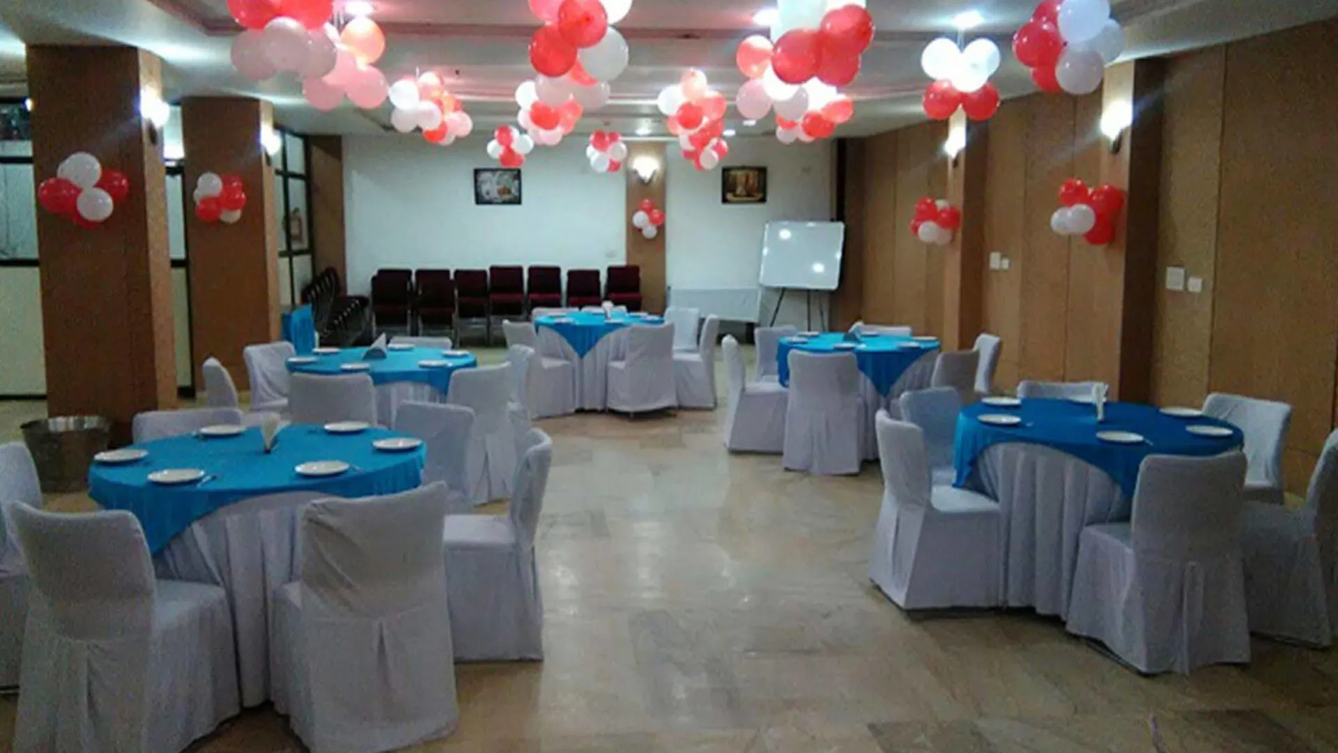 Hotel Taj Galaxy Agra