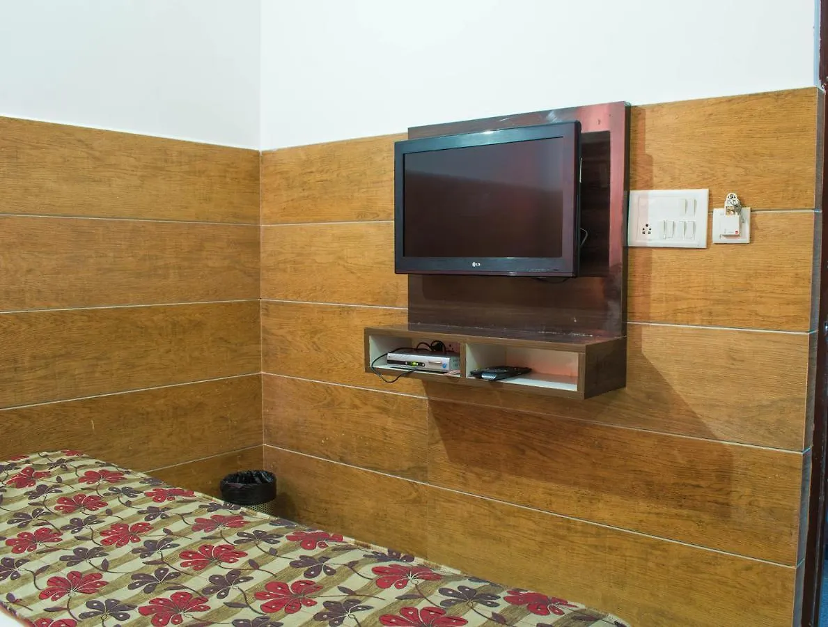 Hotel Taj Galaxy Agra