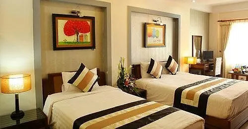 Hotel Taj Galaxy Agra  3*, Agra (Uttar Pradesh)