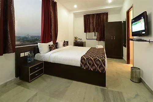 Hotel Taj Galaxy Agra