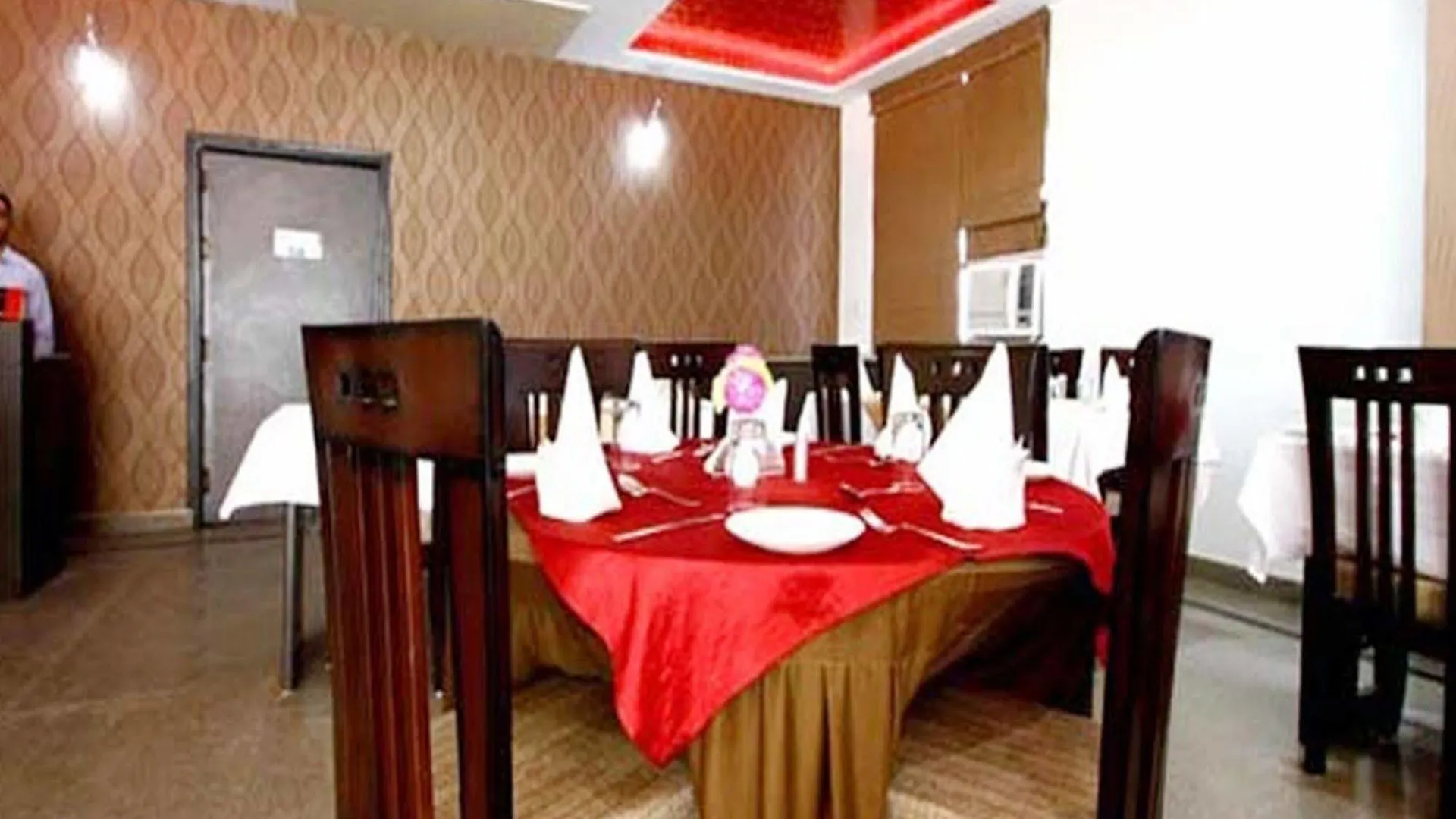 Hotel Taj Galaxy Agra   Agra (Uttar Pradesh)