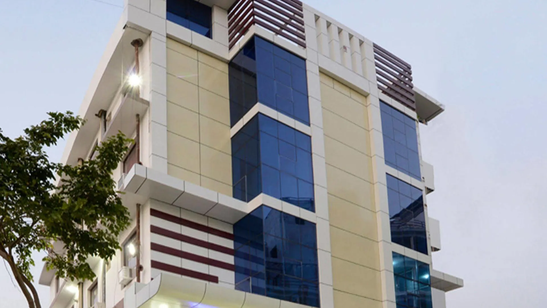 Hotel Taj Galaxy Agra